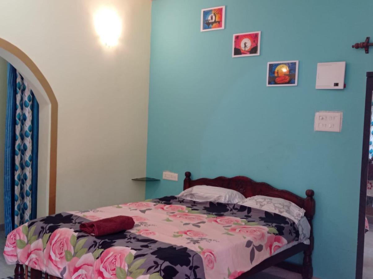 Jerone'S Home Stay Majorda Esterno foto